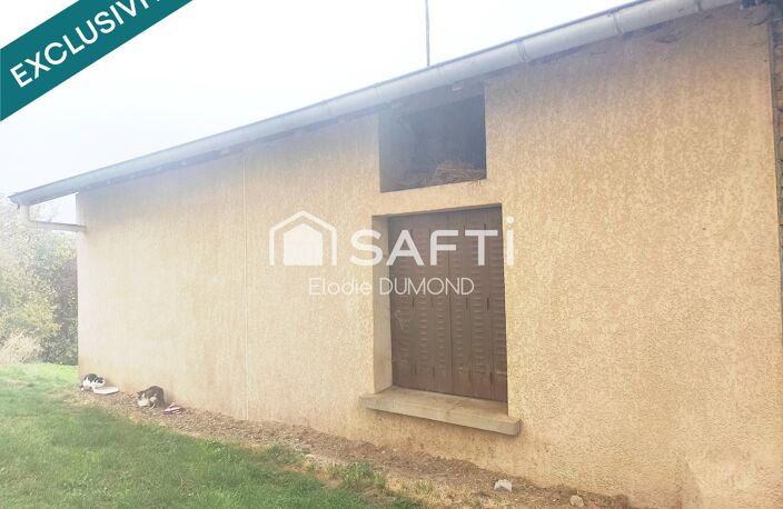 Jolie maison de village de 41 m2 à rénover entièrement disposant de combles, un garage et une grange. — photo 2