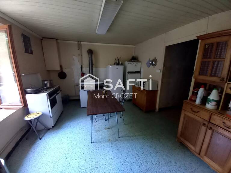 Haut beaujolais maison à finir de rénover — photo 1