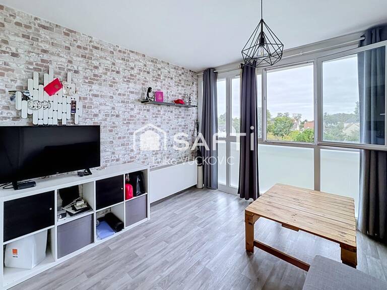 Studio 24 m² avec parking et cave à Conflans. — photo 1