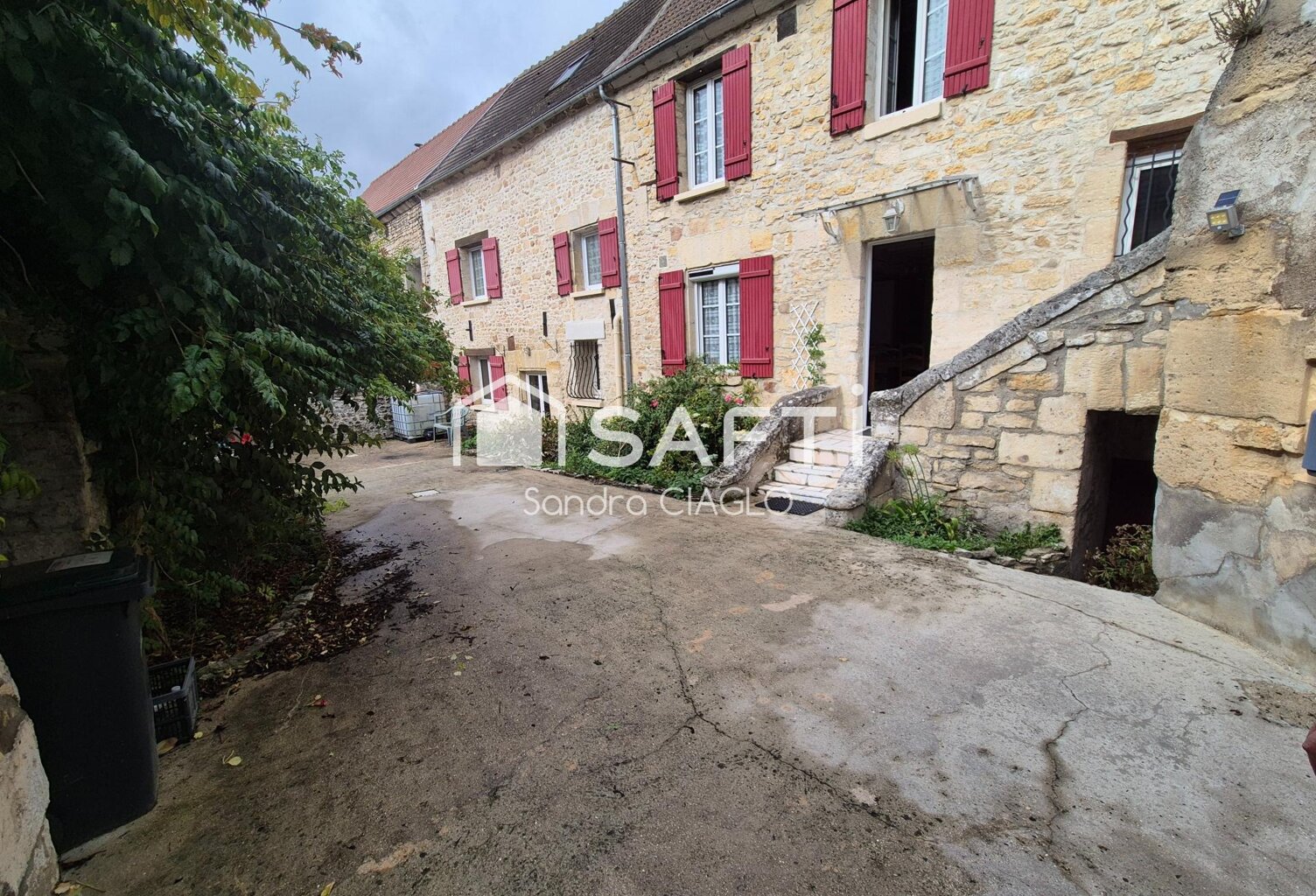 Coup de cœur pour cette maison en pierre de 180m2. — photo 1