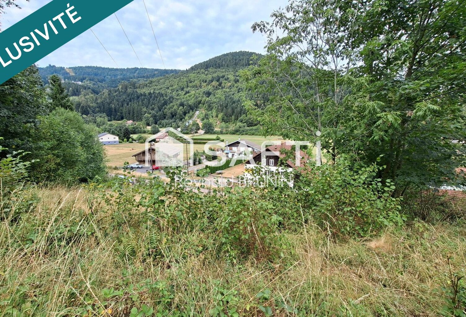 Terrain constructible de 1 337 m² à Ventron — photo 1