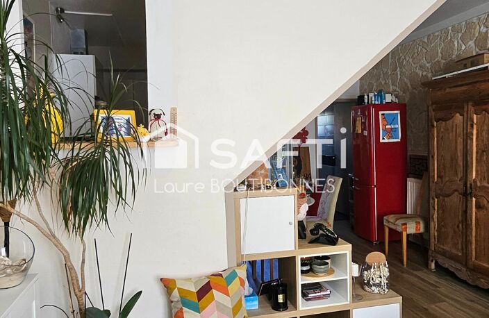 Maison de village avec jardin, terrasse couverte et dépendance — photo 2