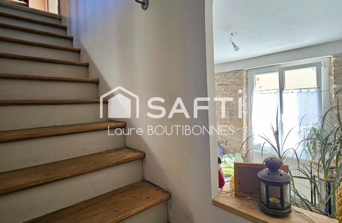 Maison de village avec jardin, terrasse couverte et dépendance — photo 4
