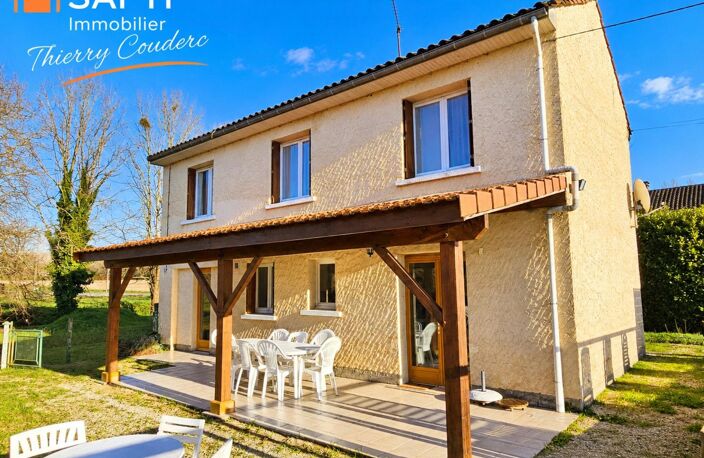 Maison avec piscine et terrain clôturé. — photo 5