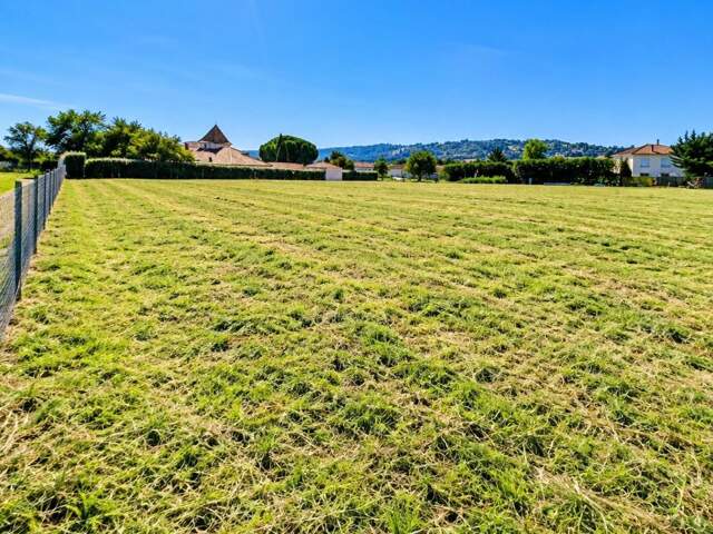Terrain constructible — photo du bien