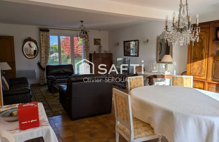 PAVILLON DE 169 m²  HABITABLE DE PLAIN-PIED, 4 CHAMBRES, SOUS-SOL COMPLET ET JARDIN DE 1 600 m² — photo 4