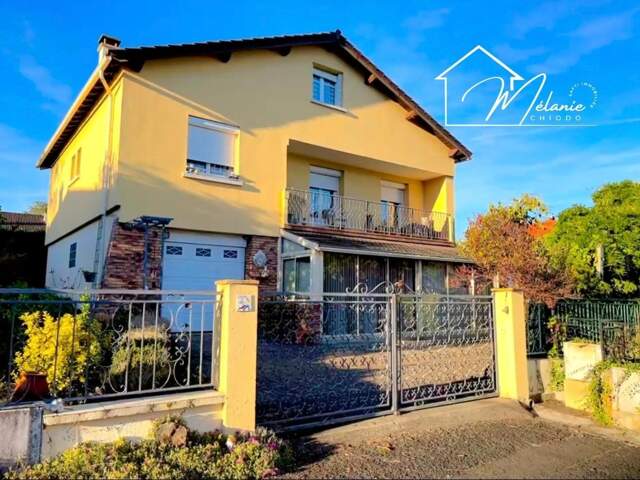 Maison familiale 5 chambres grand garage quartier calme — photo du bien