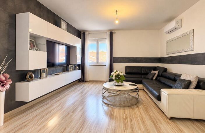 Maison de Ville de plus 200 m2 en centre ville — photo 3