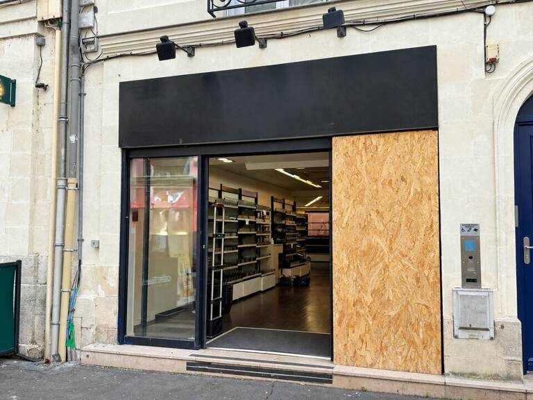 à LOUER — photo 1