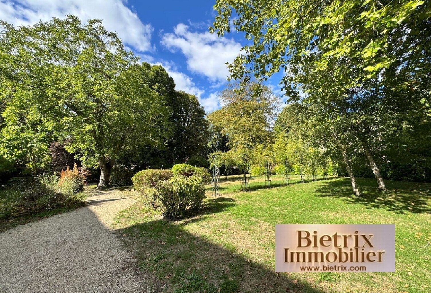Vente terrain  1336 m² Cergy (95800) — photo 1