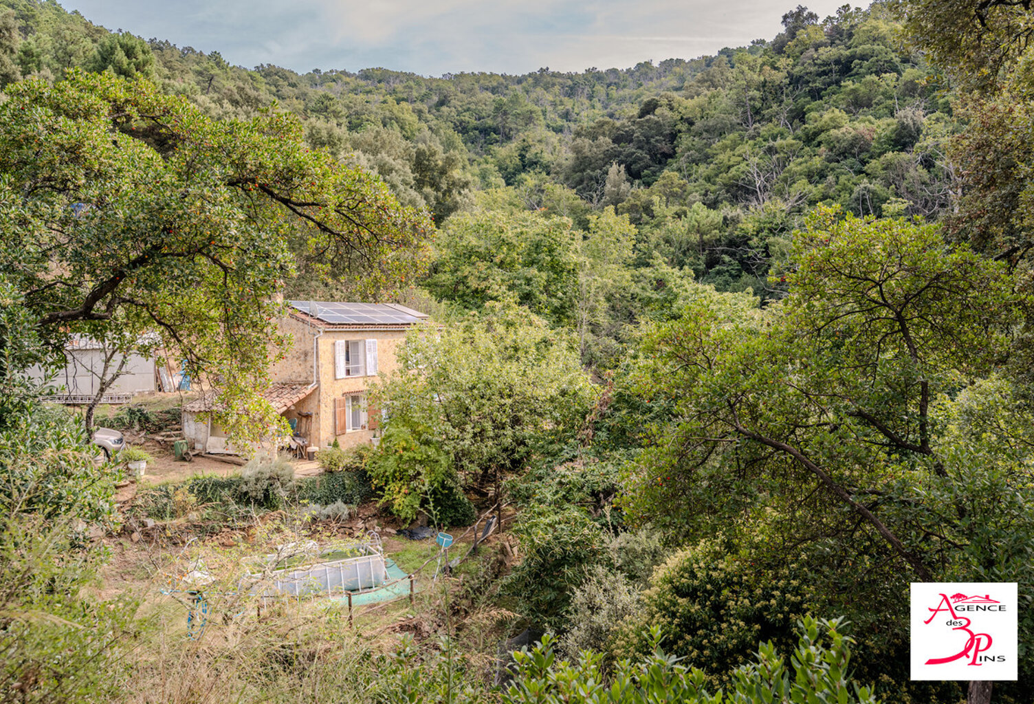 EXCLUSIVITÉ - COLLOBRIÈRES  MAISON AUTONOME DE 60 M² SUR PLUS D — photo 1