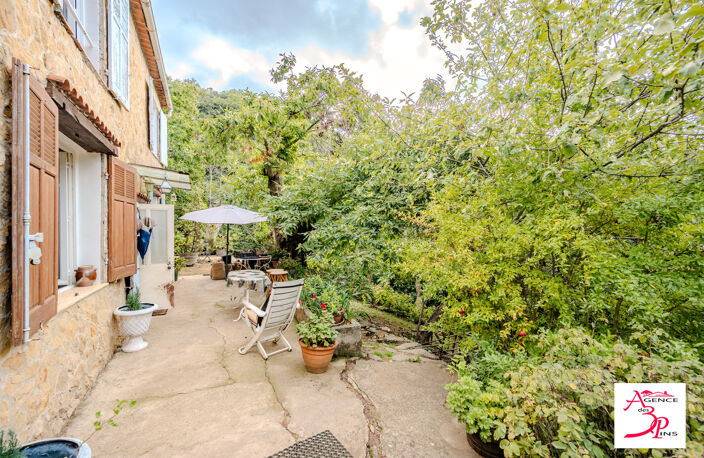 EXCLUSIVITÉ - COLLOBRIÈRES  MAISON AUTONOME DE 60 M² SUR PLUS D — photo 2