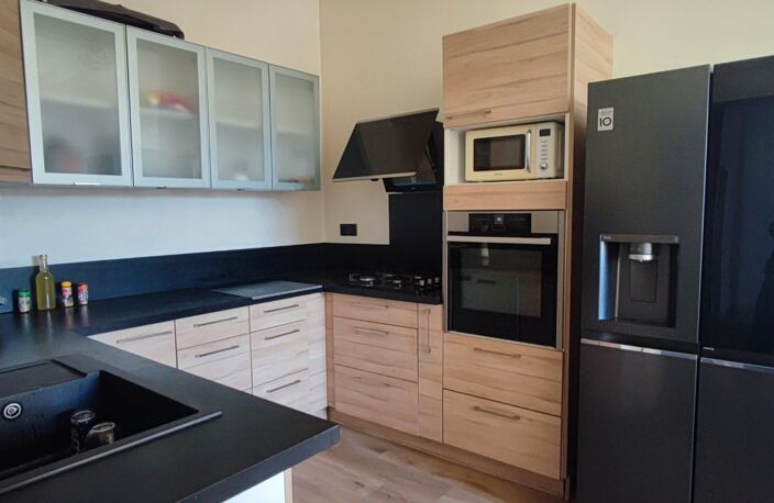 Vente Maison de village 9 pièces — photo 2