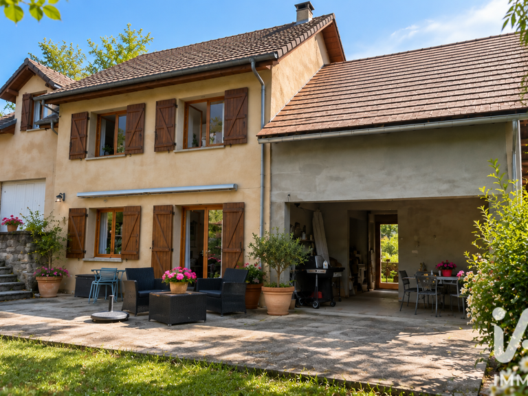 Vente Maison/villa 5 pièces — photo 1