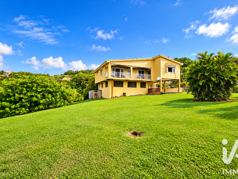 Vente Maison/villa 9 pièces — photo 1