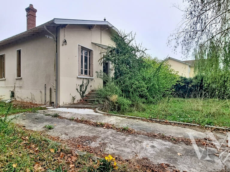 BEYNOST   MAISON À RÉNOVER   BEAU POTENTIEL — photo 1
