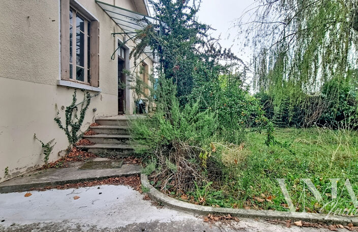 BEYNOST   MAISON À RÉNOVER   BEAU POTENTIEL — photo 2