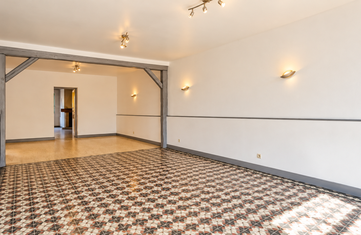 Vente Maison/villa 8 pièces — photo 3