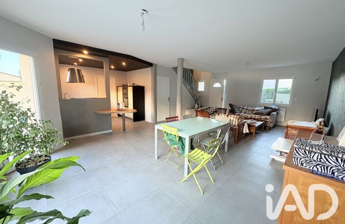 Vente Maison de village 6 pièces — photo 2