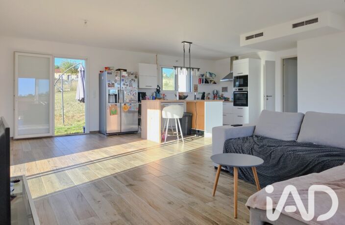Vente Maison/villa 4 pièces — photo 2