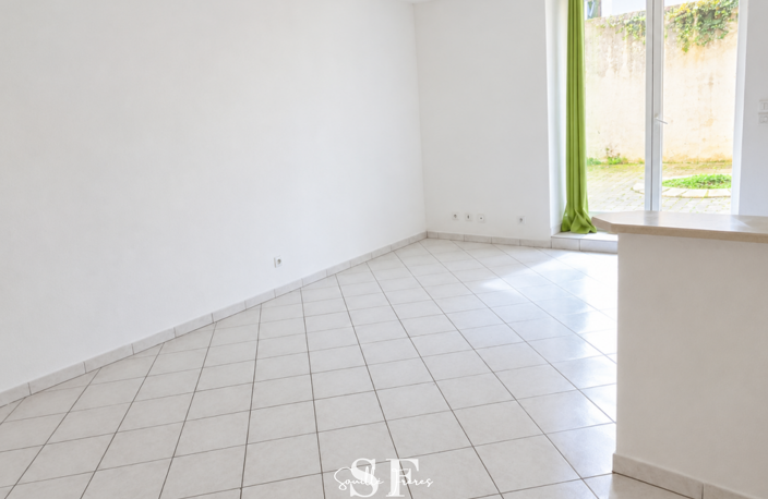 AGEN - APPARTEMENT - 55.80 m2 - 3 PIECES — photo 2
