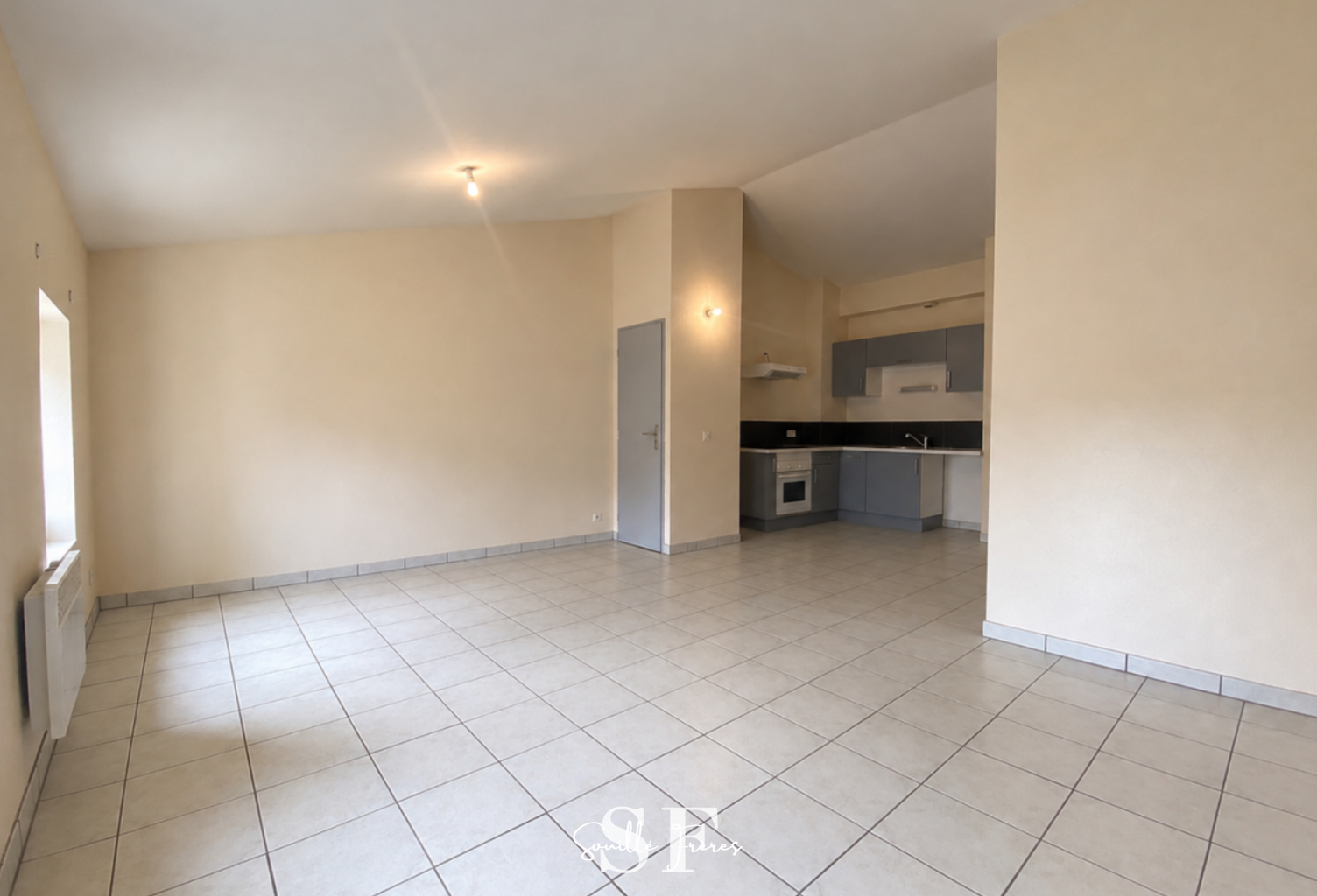 AGEN - APPARTEMENT F2 — photo 1