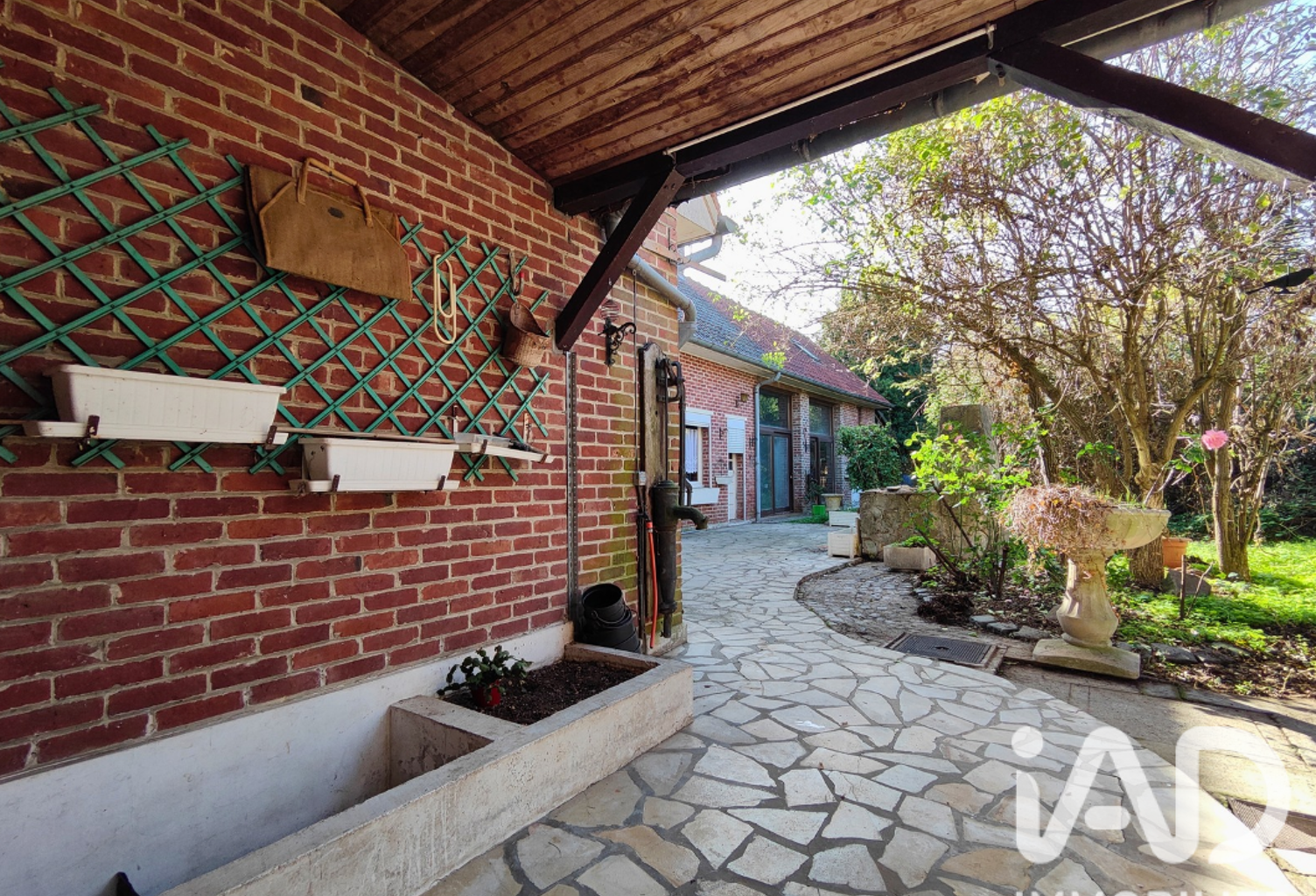 Vente Maison/villa 8 pièces — photo 1