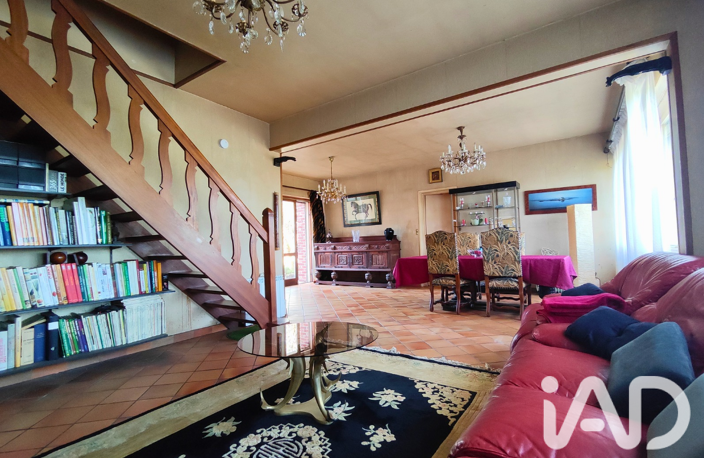 Vente Maison/villa 8 pièces — photo 2