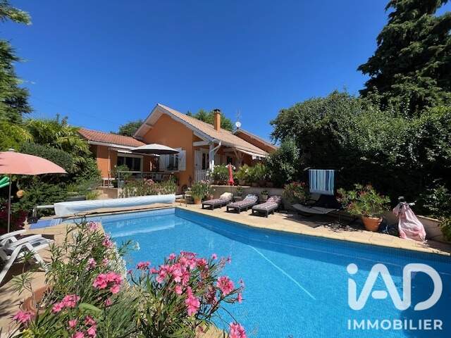 Vente Maison traditionnelle 8 pièces — photo du bien