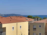 Villeneuve-Loubet Plage   À vendre, superbe 2 pièces en dern — photo 2