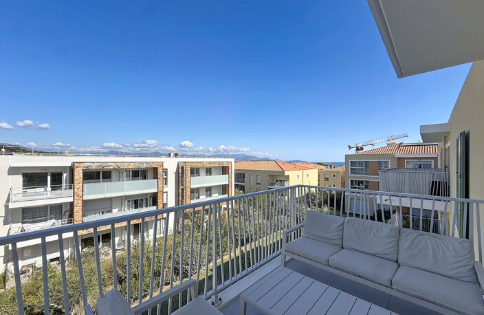 Villeneuve-Loubet Plage   À vendre, superbe 2 pièces en dern — photo 4