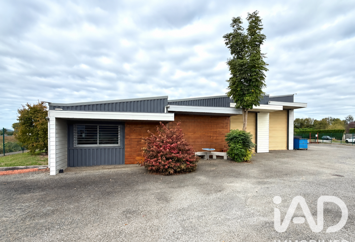 Vente Boutique/Local commercial 211 m&sup2; — photo 1