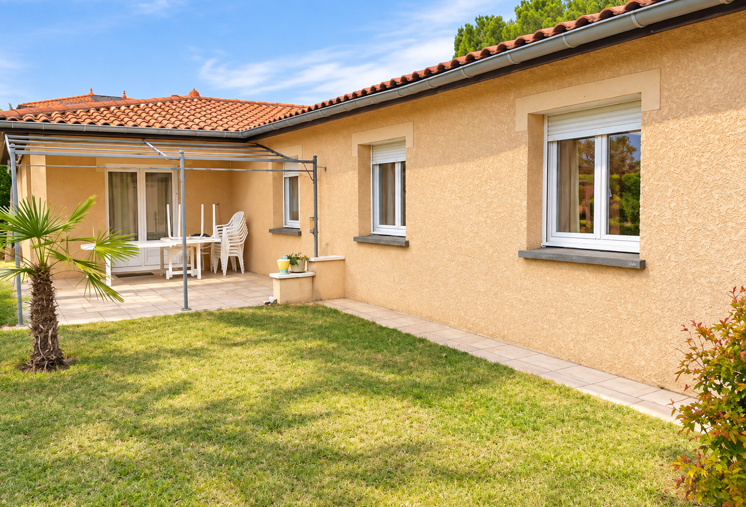 À VENDRE   MAGNIFIQUE MAISON DE 130 M2 AVEC JARDIN ET TERRAS — photo 1