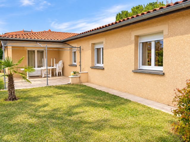 À VENDRE   MAGNIFIQUE MAISON DE 130 M2 AVEC JARDIN ET TERRAS — photo du bien