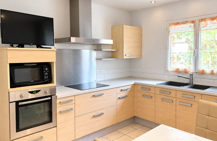 À VENDRE   MAGNIFIQUE MAISON DE 130 M2 AVEC JARDIN ET TERRAS — photo 2