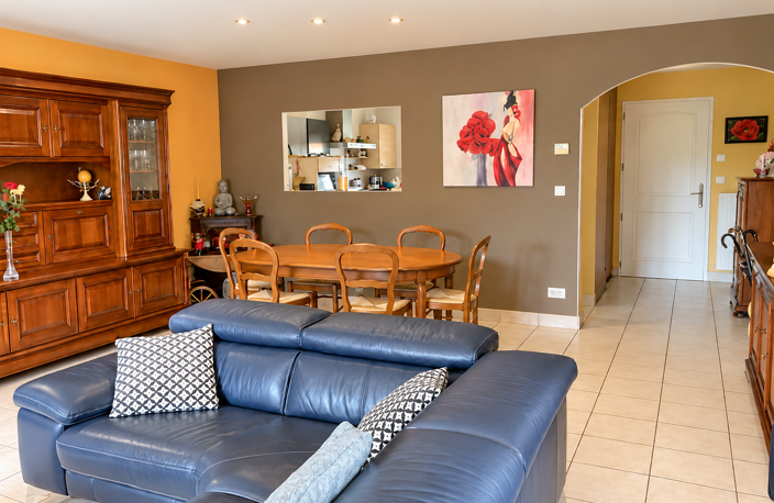 À VENDRE   MAGNIFIQUE MAISON DE 130 M2 AVEC JARDIN ET TERRAS — photo 3