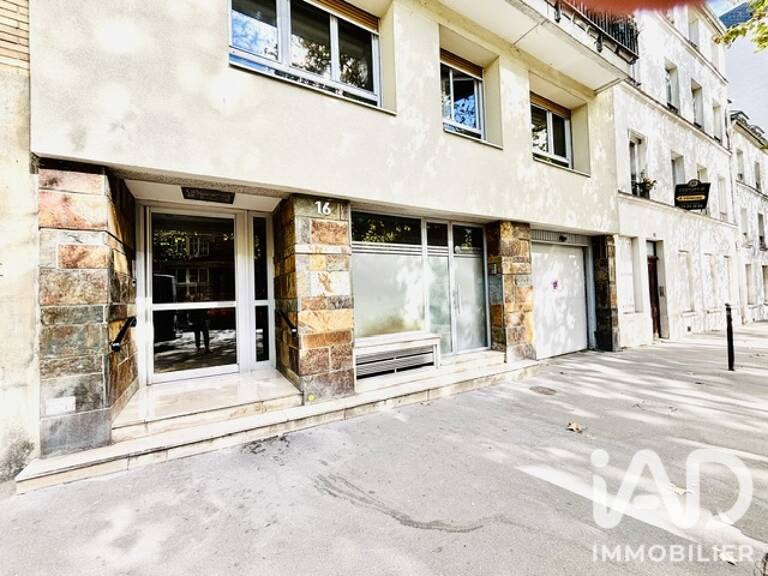 Vente Garage 11 m&sup2; — photo 1