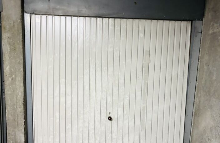 Vente Garage 11 m&sup2; — photo 3