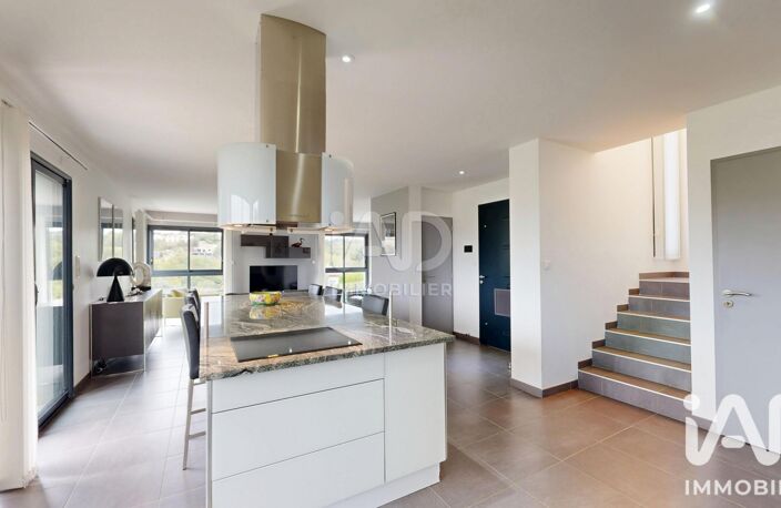 Vente Maison/villa 6 pièces — photo 3