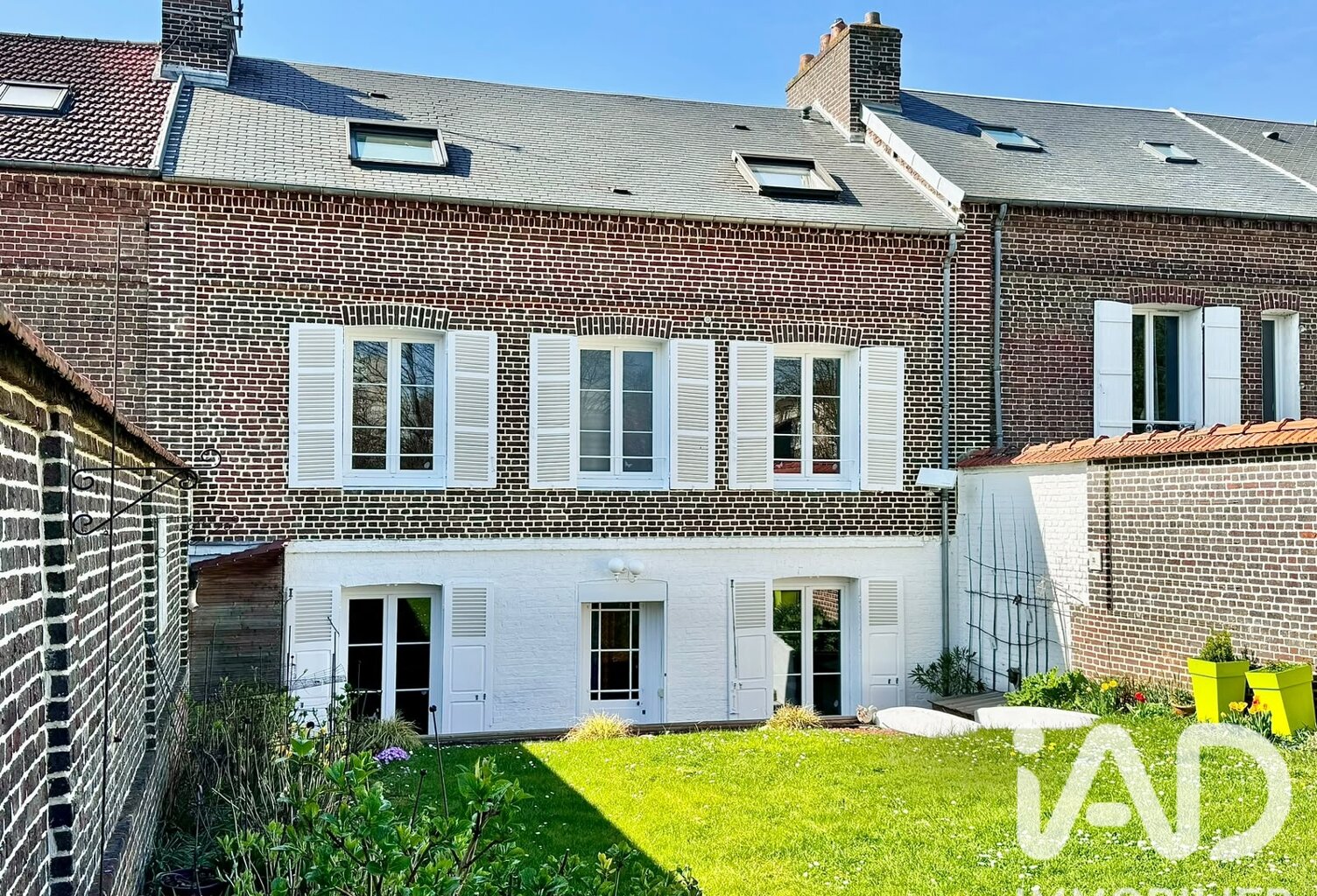 Vente Maison/villa 9 pièces — photo 1
