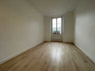 STUDIO 20 M2 CENTRE VILLE NEAUPHLE LE CHATEAU — photo 3