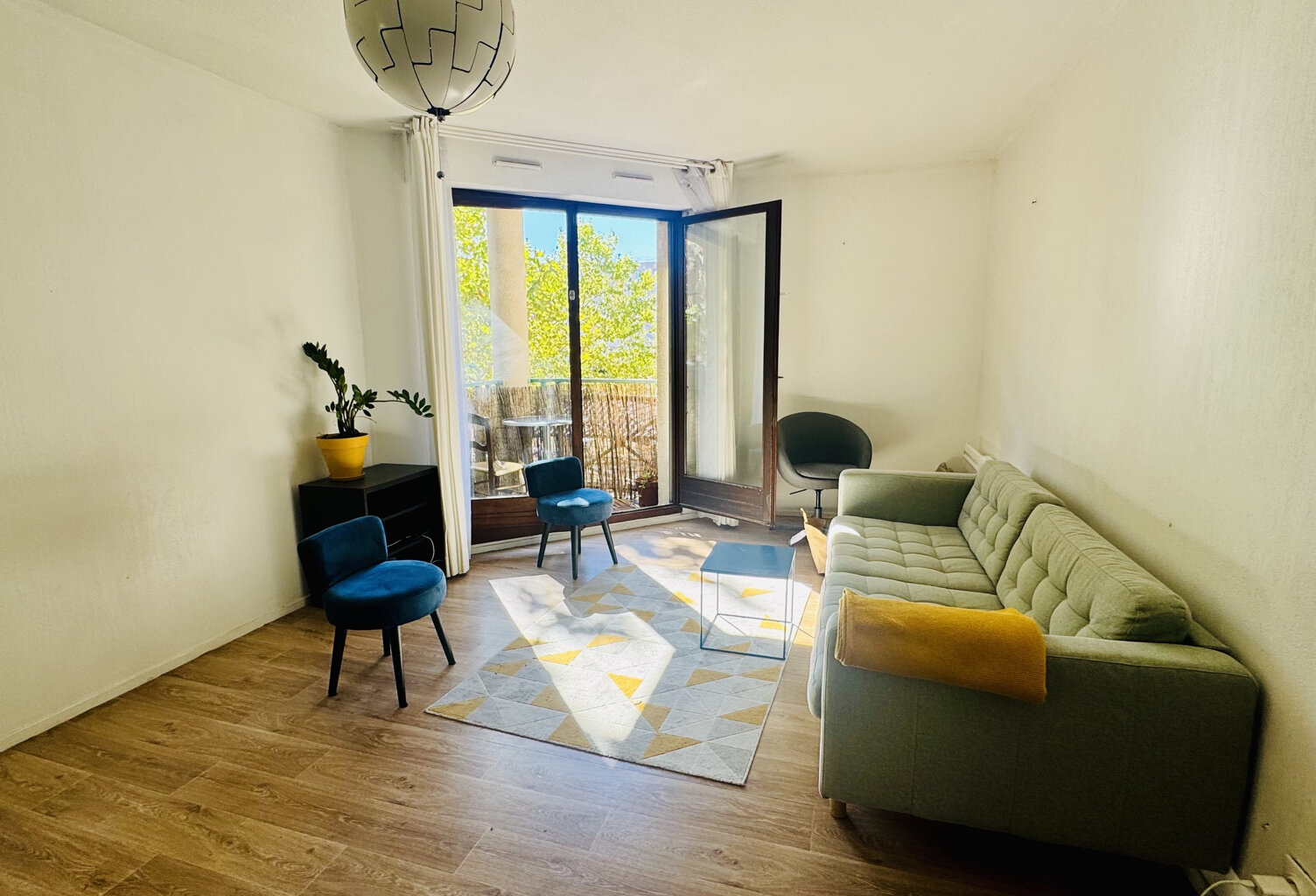 T5 meublé Soupetard — photo 1