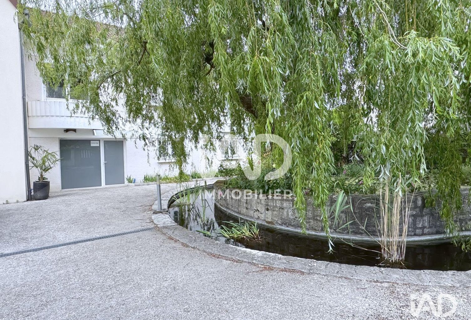 Location Local d'activités 12 m&sup2; — photo 1