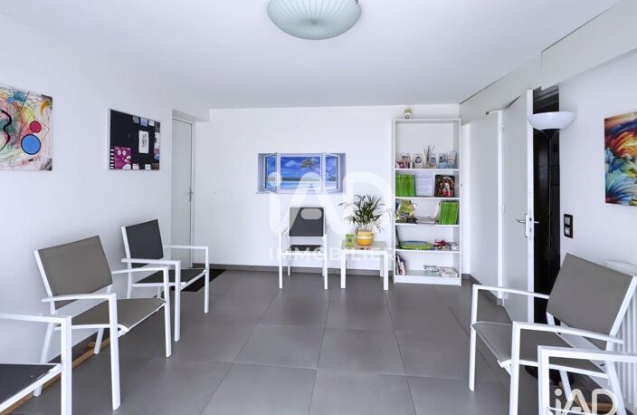 Location Local d'activités 12 m&sup2; — photo 3