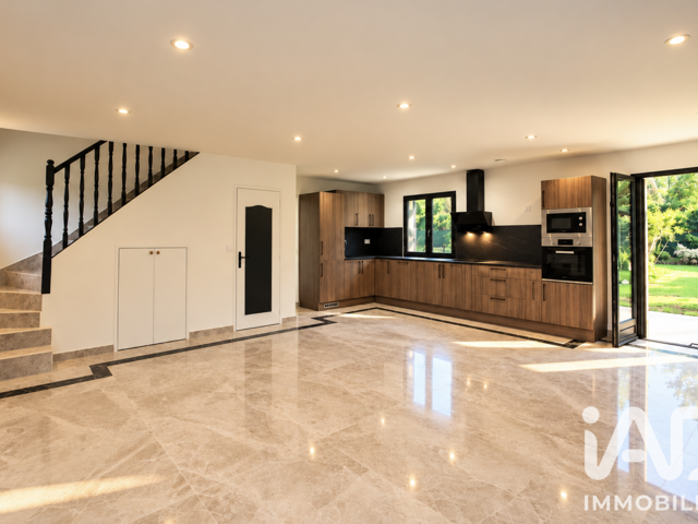 Vente Maison traditionnelle 6 pièces — photo du bien