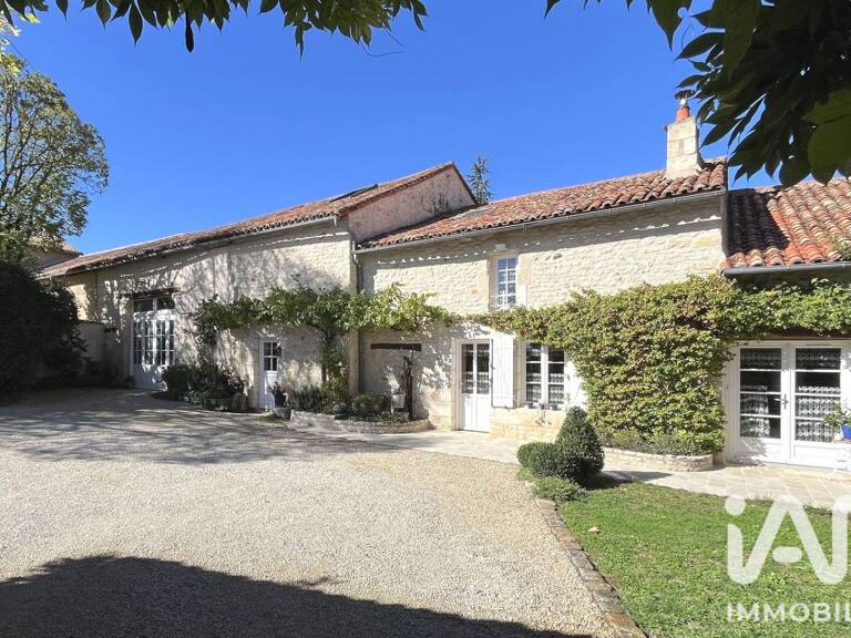 Vente Maison/villa 10 pièces — photo 1