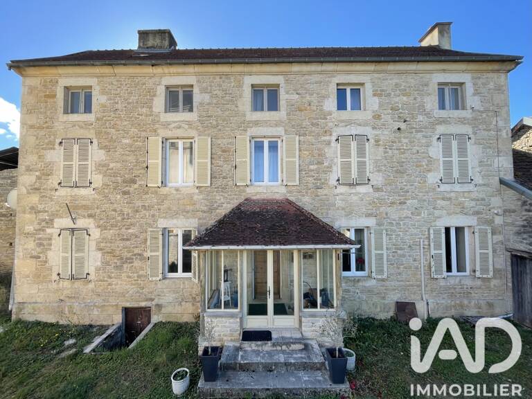 Vente Maison de campagne 9 pièces — photo 1