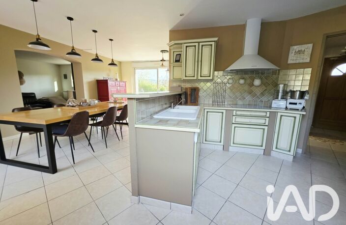Vente Maison traditionnelle 6 pièces — photo 3