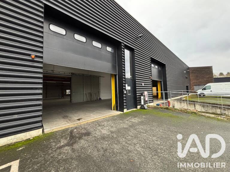 Vente Boutique/Local commercial 3 000 m&sup2; — photo 1