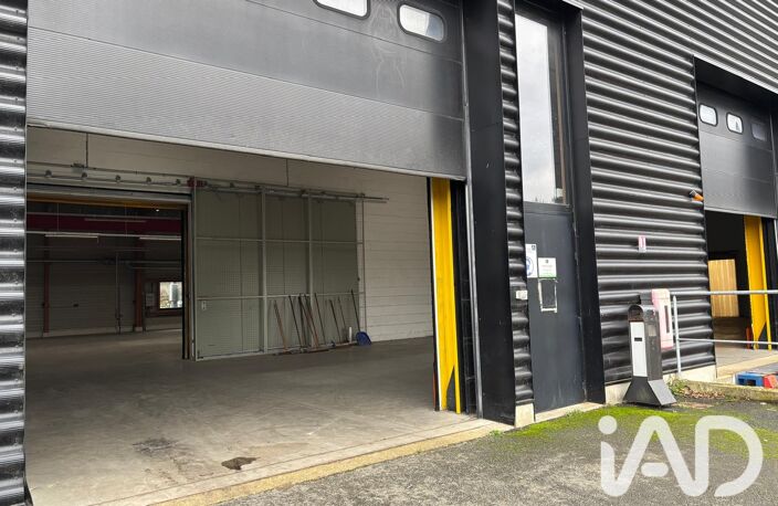 Vente Boutique/Local commercial 3 000 m&sup2; — photo 2